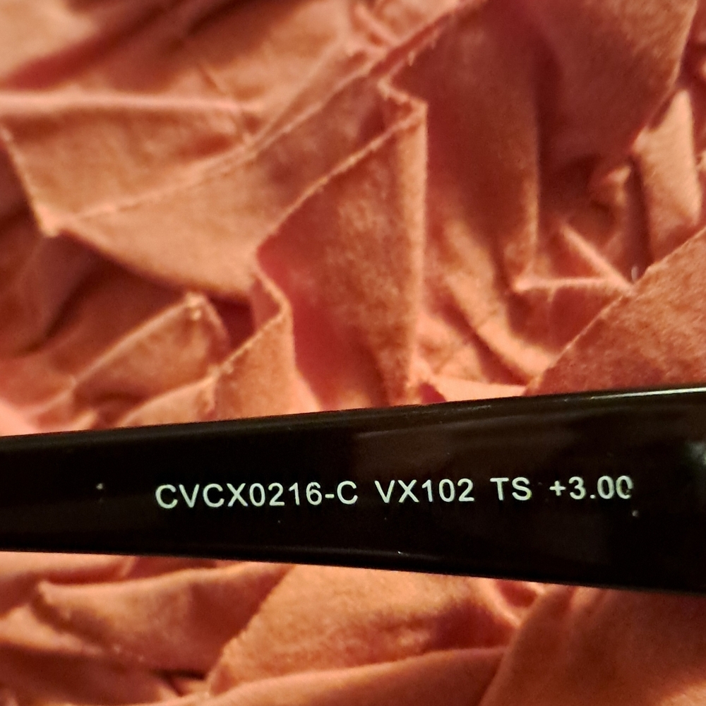 Vince Camuto Brown Tortoise Reading Glasses 3.0 - Picture 6 of 7